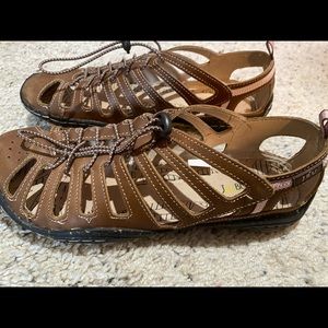 Jambu Barefoot sandals